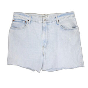 ABERCROMBIE 90s High Rise Relaxed Jean Shorts Clean Girl Raw Hem Light Denim Y2k